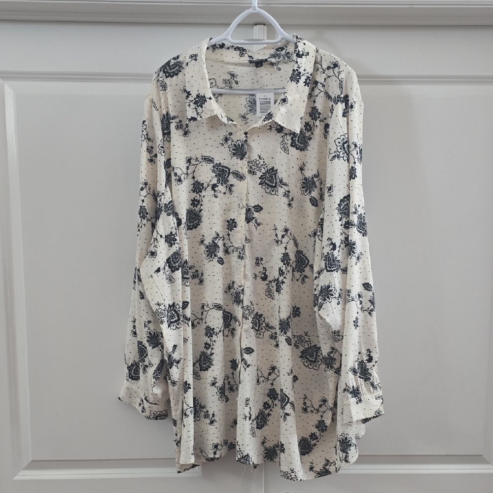 Torrid Cream and Black Floral Button Down Shirt